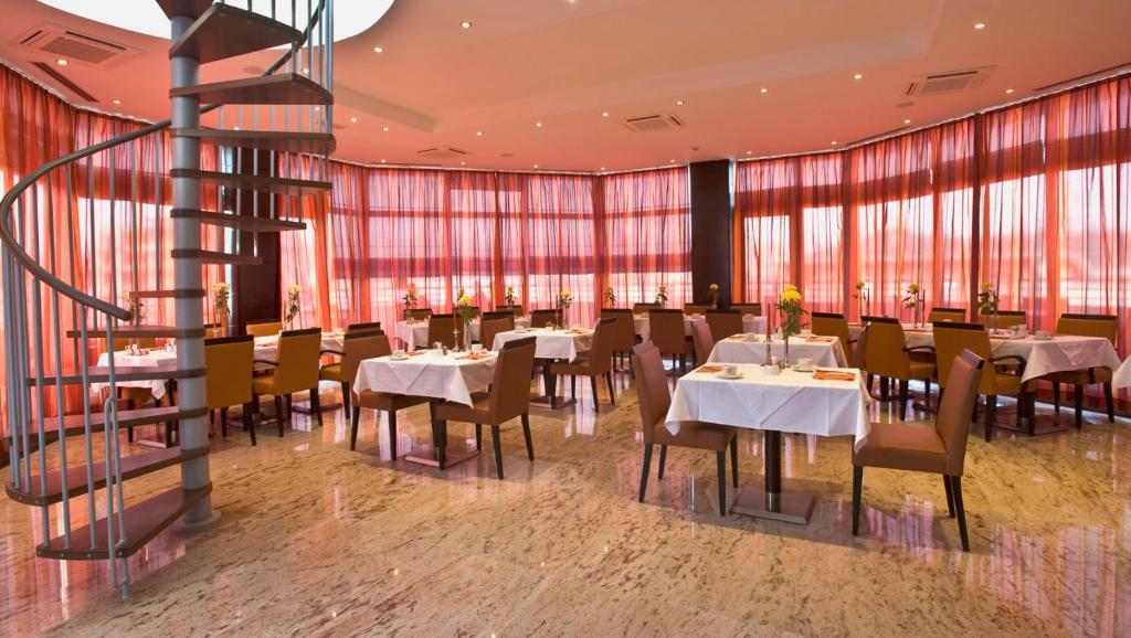 Aparthotel Premier Ποντγορίτσα Εστιατόριο φωτογραφία