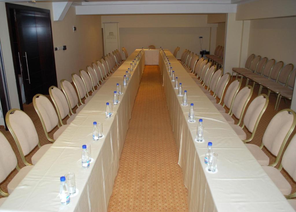 Aparthotel Premier Ποντγορίτσα Επιχειρήσεις φωτογραφία