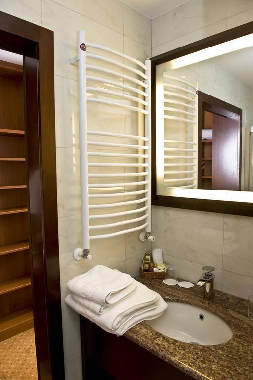 Aparthotel Premier Ποντγορίτσα Δωμάτιο φωτογραφία
